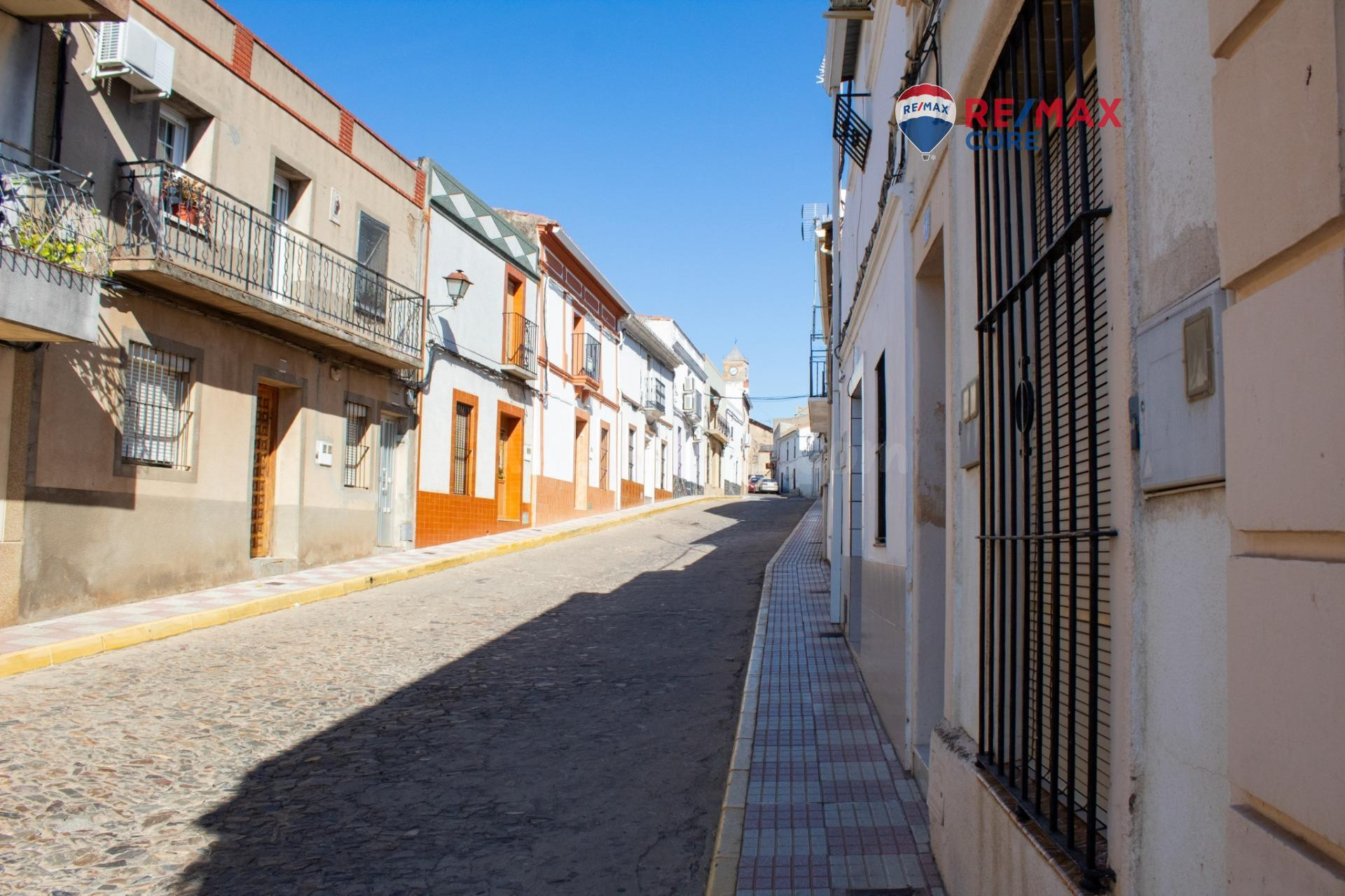 Magnífica Casa Adosada con 2 Viviendas - foto 5
