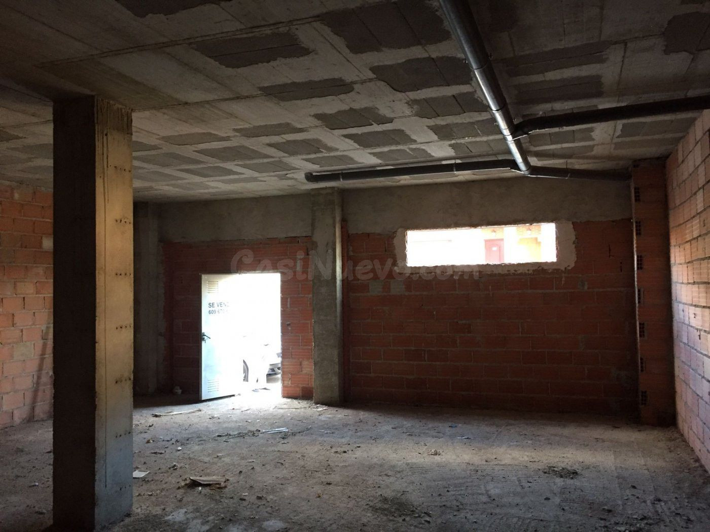SE VENDE LOCAL COMERCIAL ,154 m2, EN LA HOYA