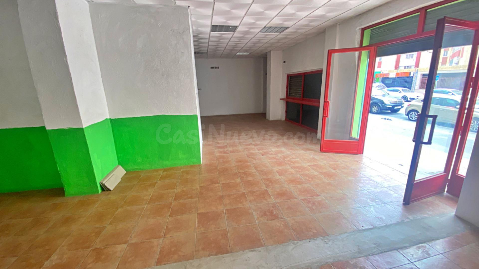 LOCAL COMERCIAL EN EXCELENTE ZONA DEL BARRIO DEL CARMEN