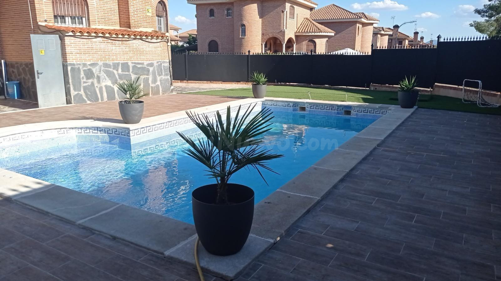 Exclusivo Chalet independiente en Toledo con gran parcela y Piscina