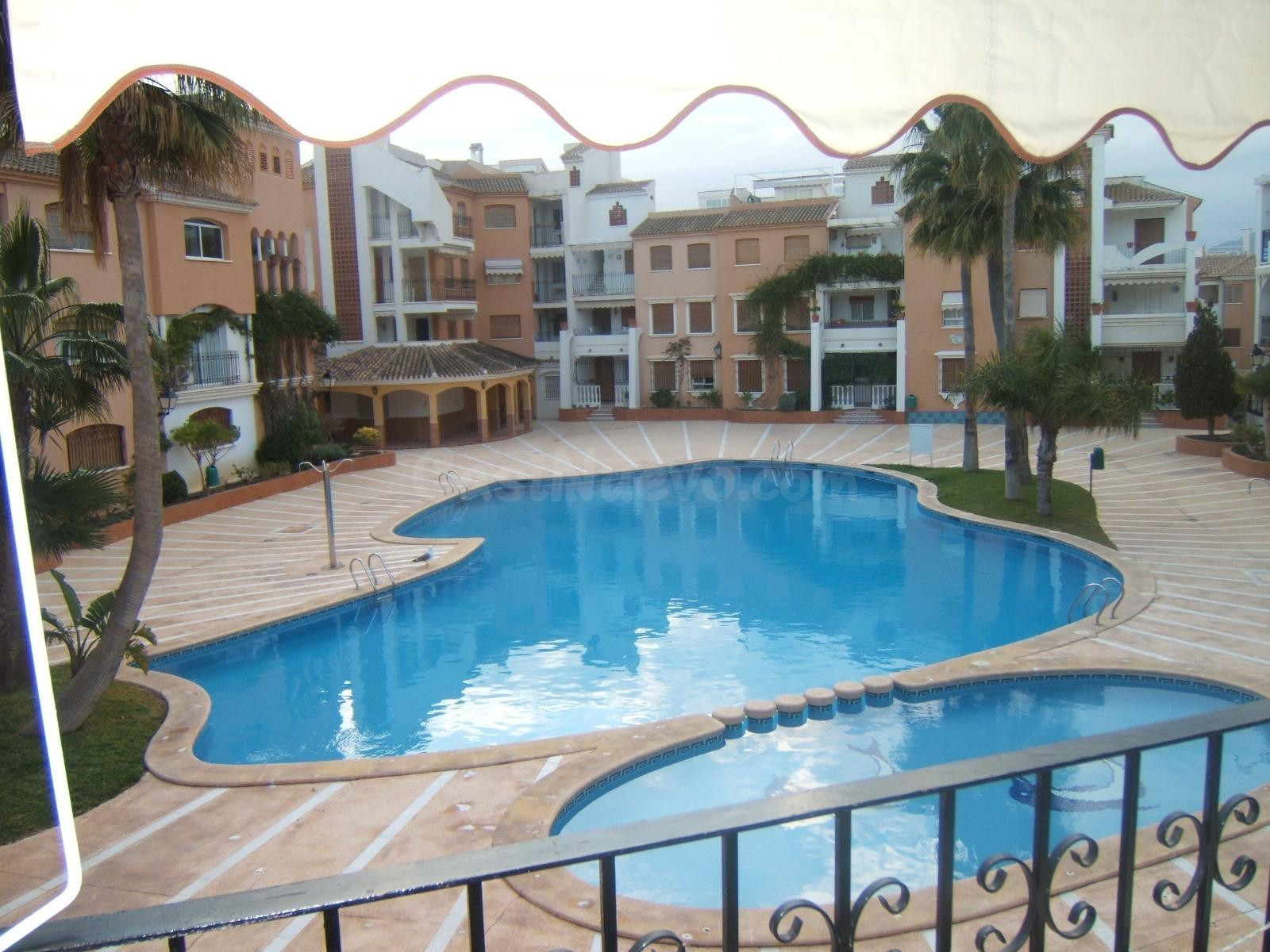 Piso en Pueblo Salado –, con vistas a la piscin