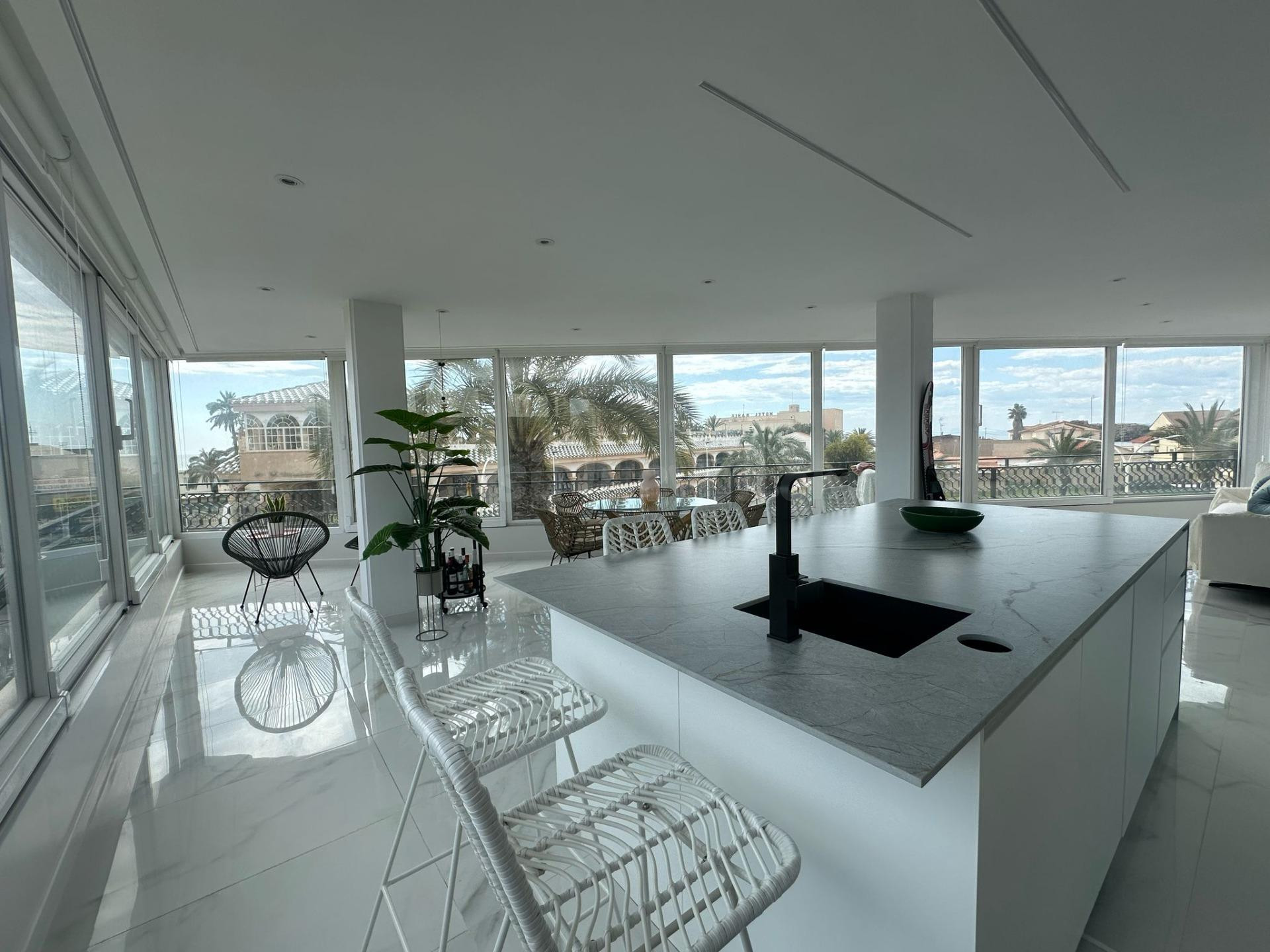 ✨ ¡Tu apartamento de ensueño te espera en Bahía, Puerto de Mazarrón! ✨
