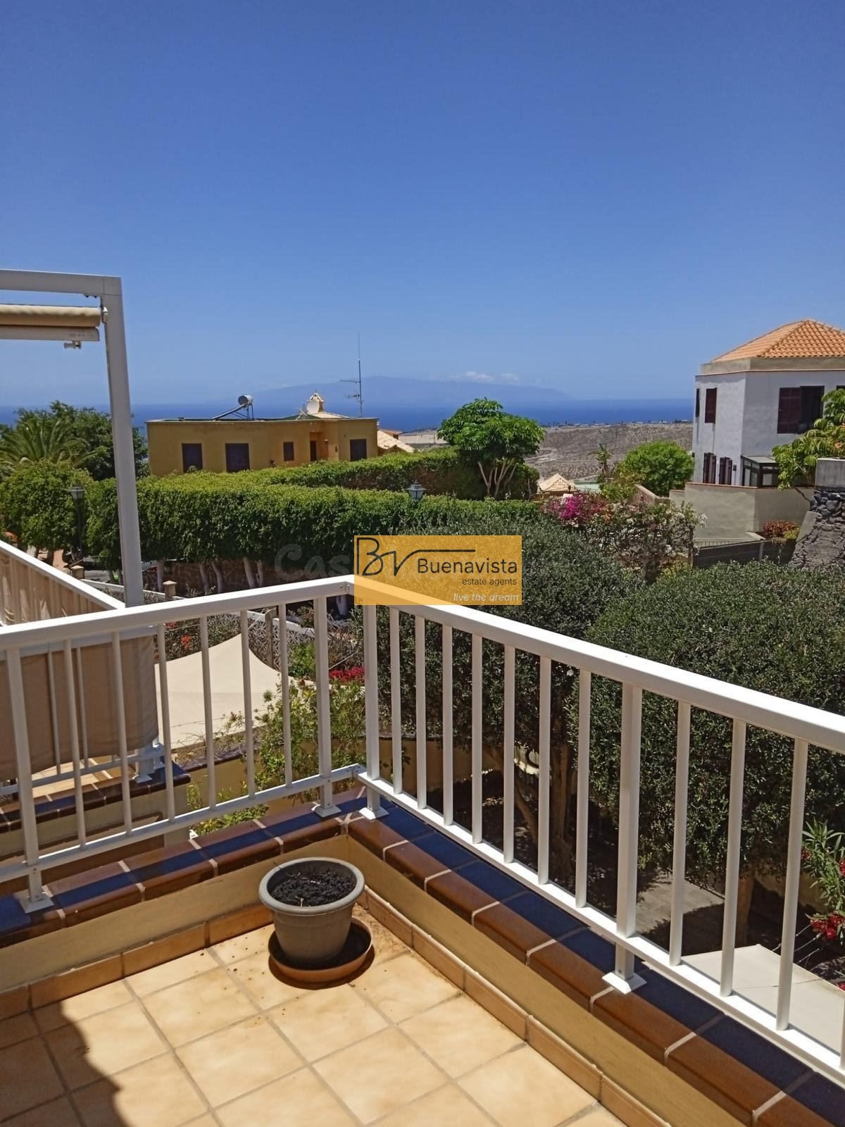 Modern Adosado in Chayofa La Finca