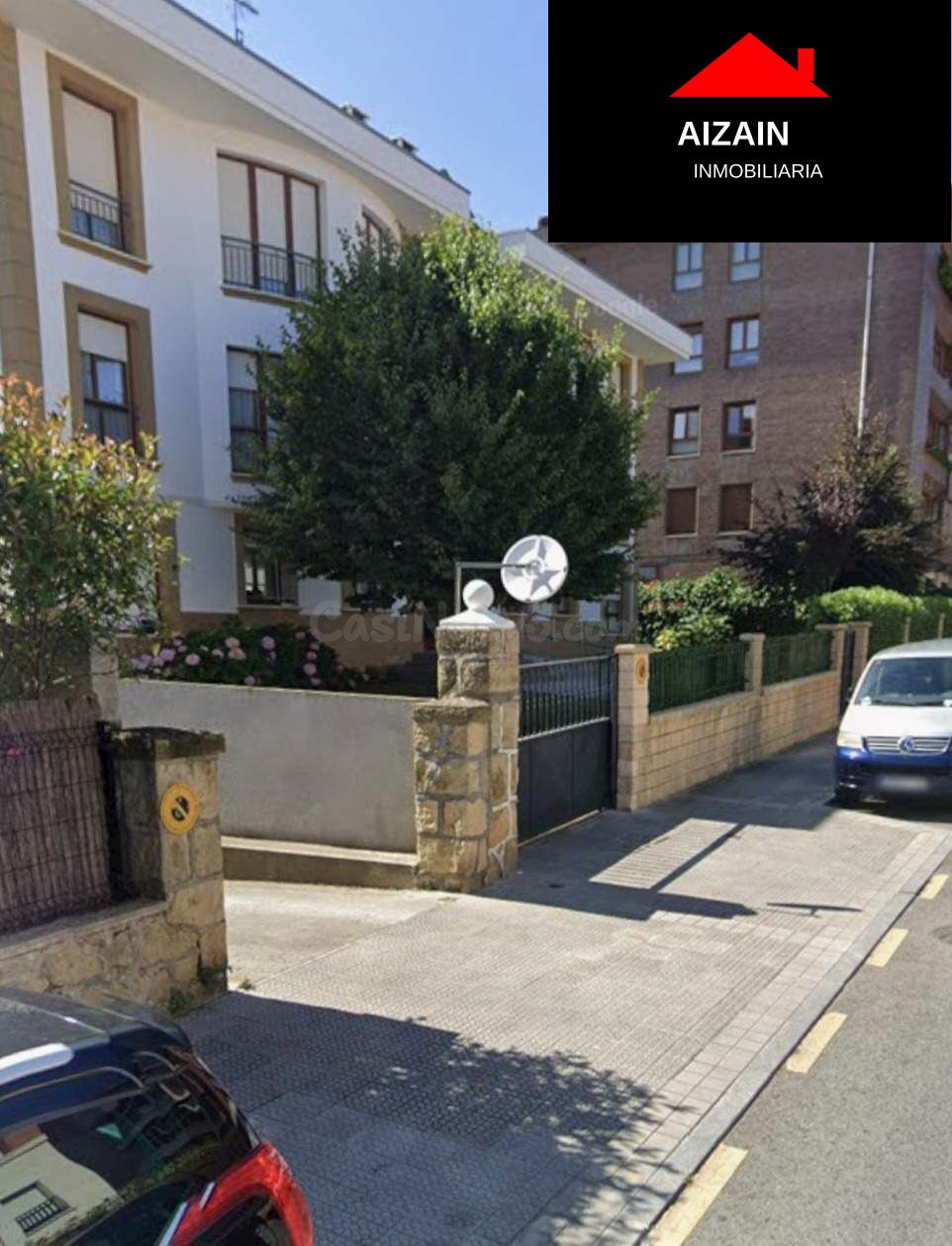 Parcela de garaje en Talaieta con trastero.