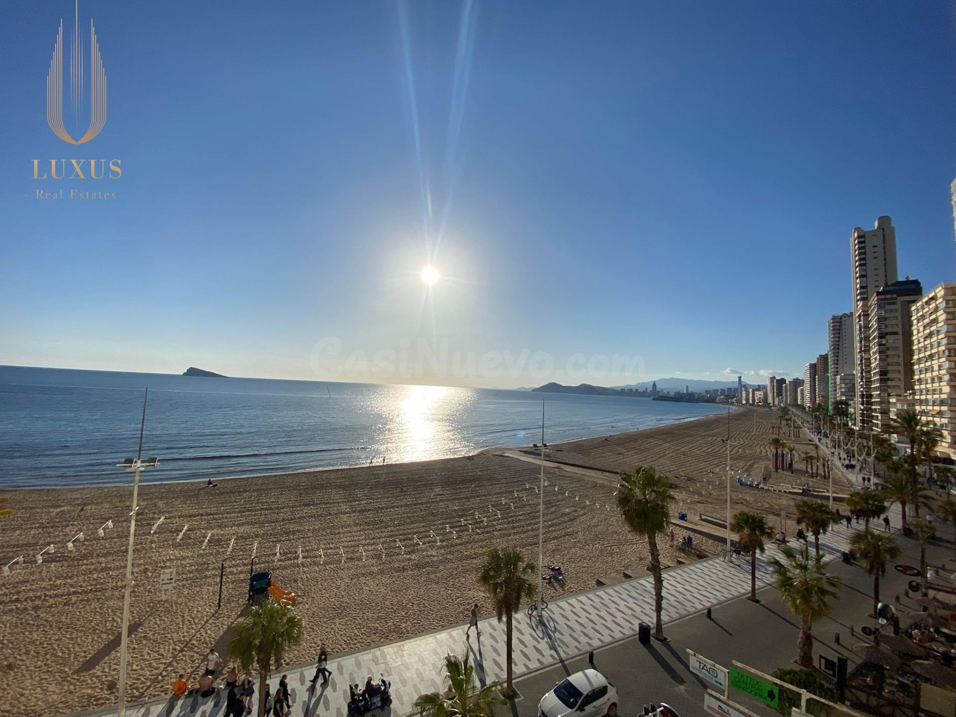 3-bedroom apartment on the front line of Levante Beach in Benidorm.