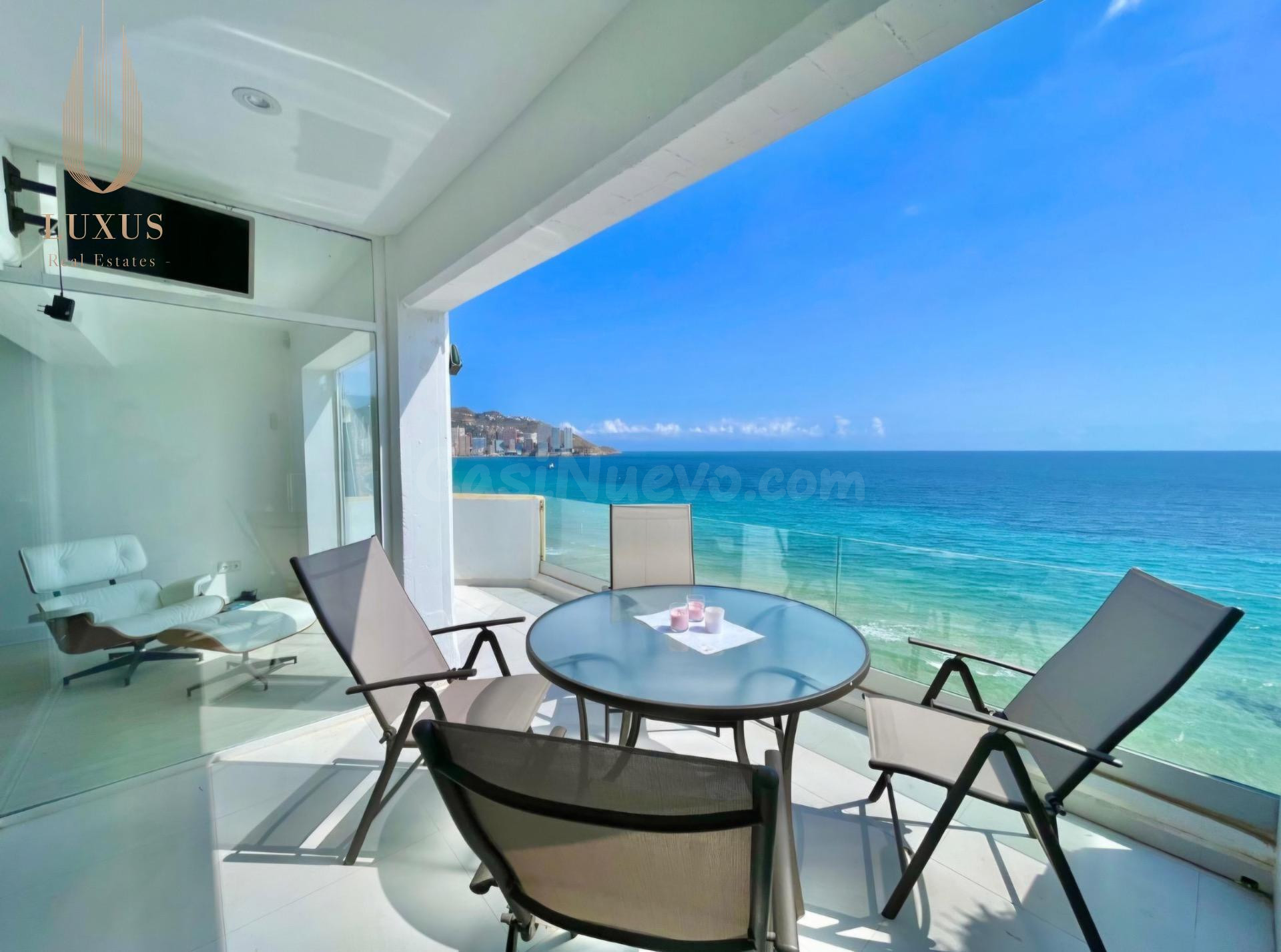 Ático de Lujo Frente al Mar – Benidorm Playa de Levante