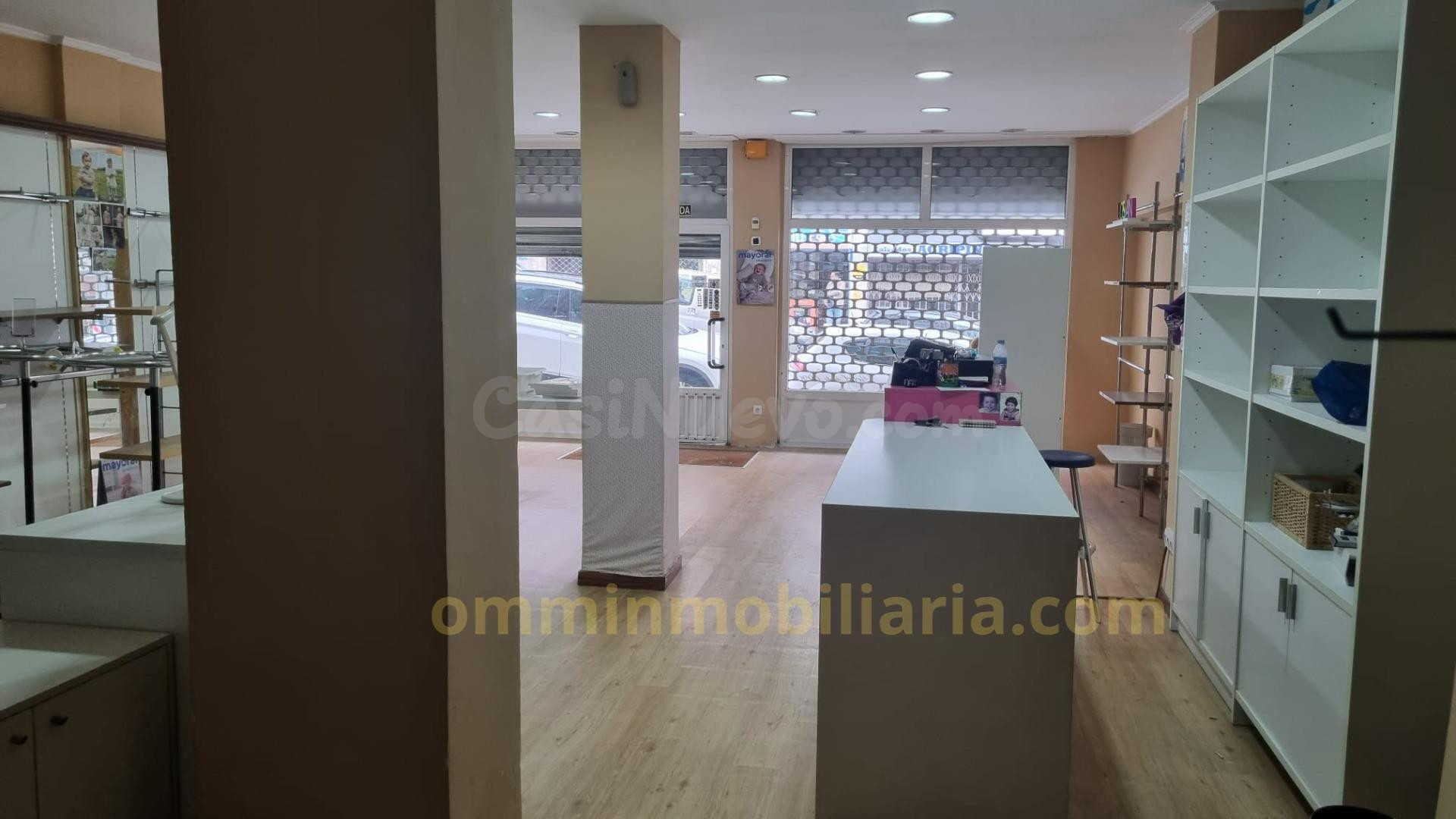 Lonja en venta junto a la Casa Torre y metro de Santurtzi - foto 3