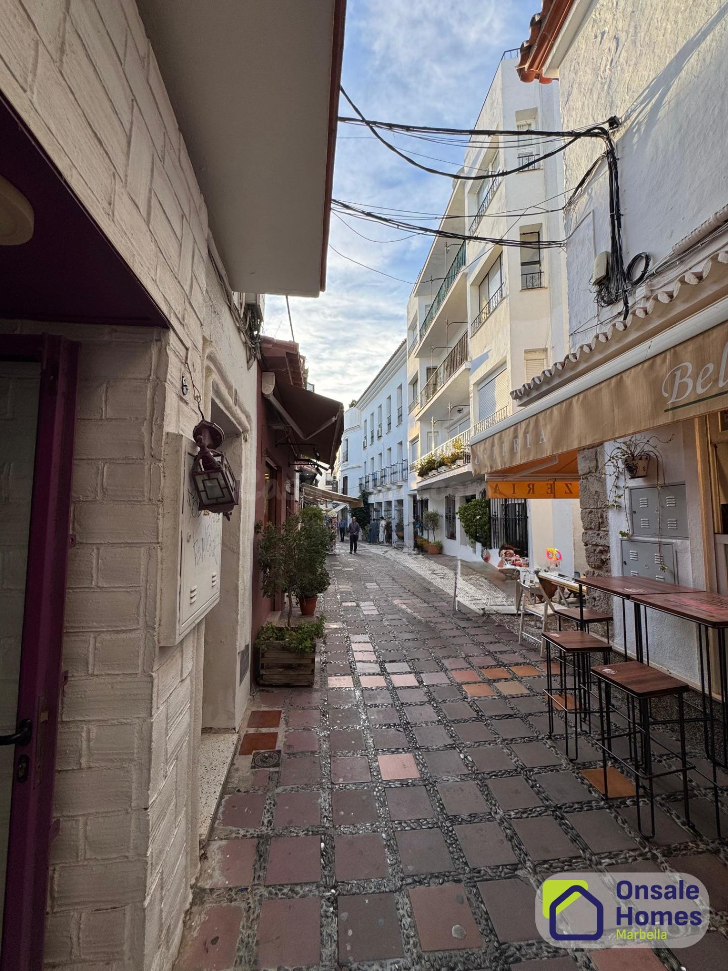 Edificio con Potencial en el Casco Antiguo de Marbella – Inversión con Encanto y Rentabilidad