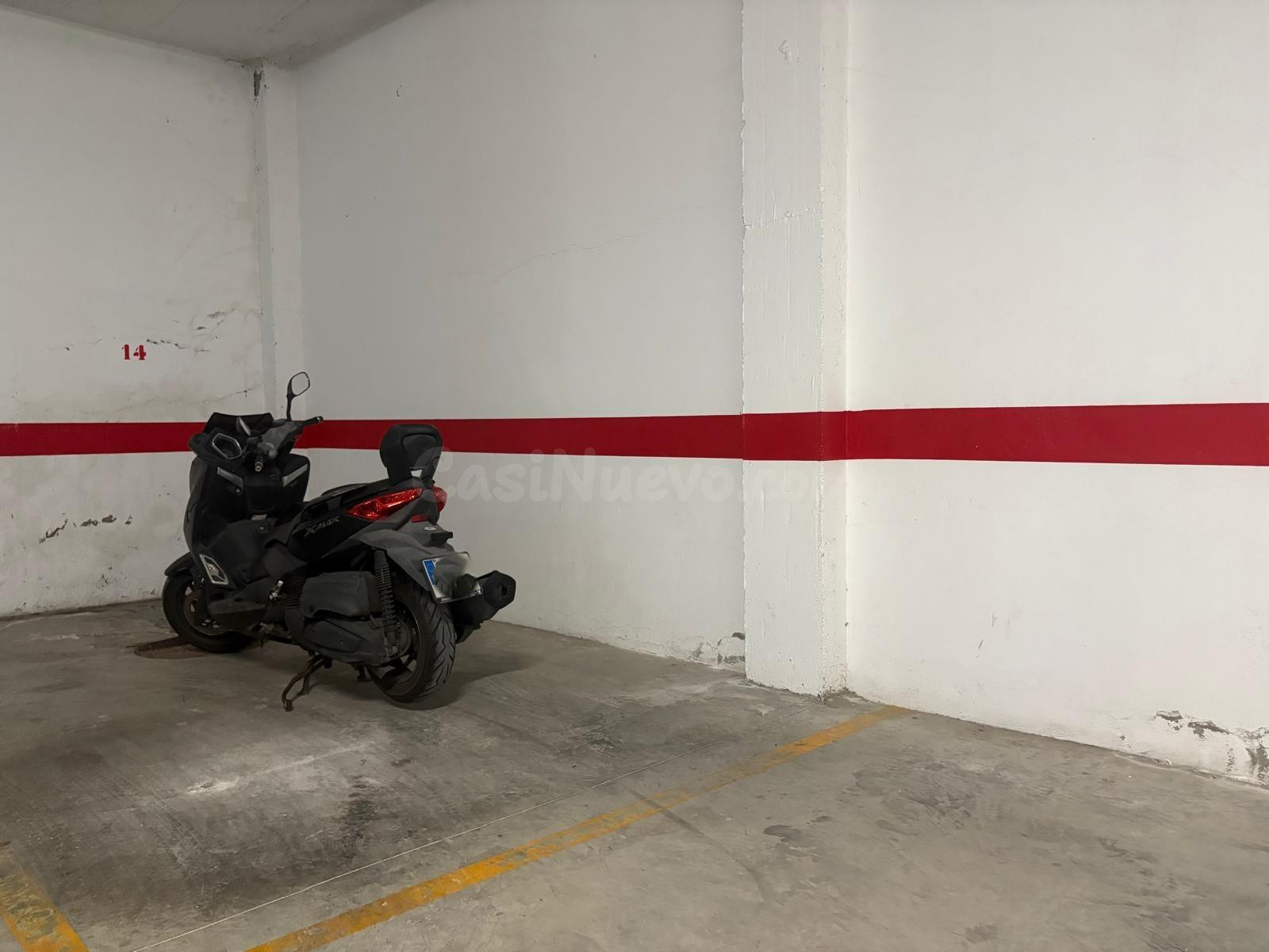 Se vende plaza de parking a 20 metros de la playa de Getares - foto 4