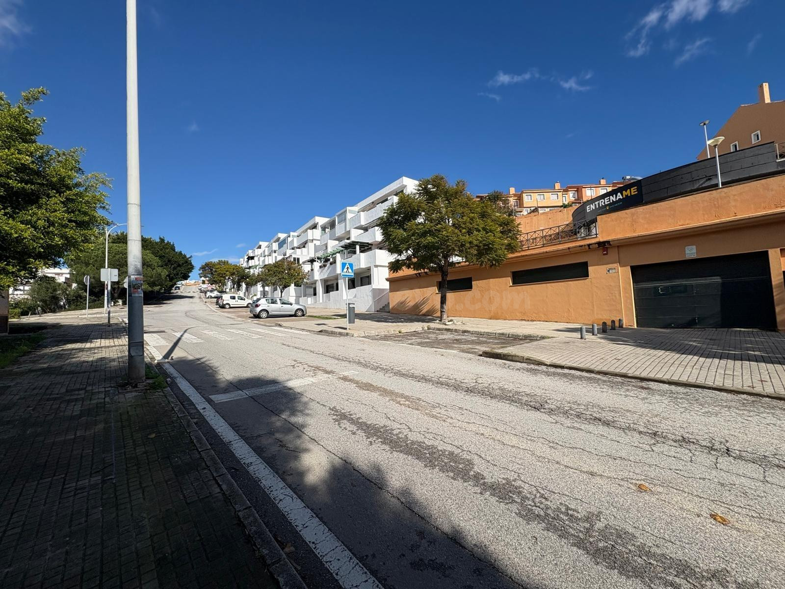 Se vende plaza de parking a 20 metros de la playa de Getares - foto 5