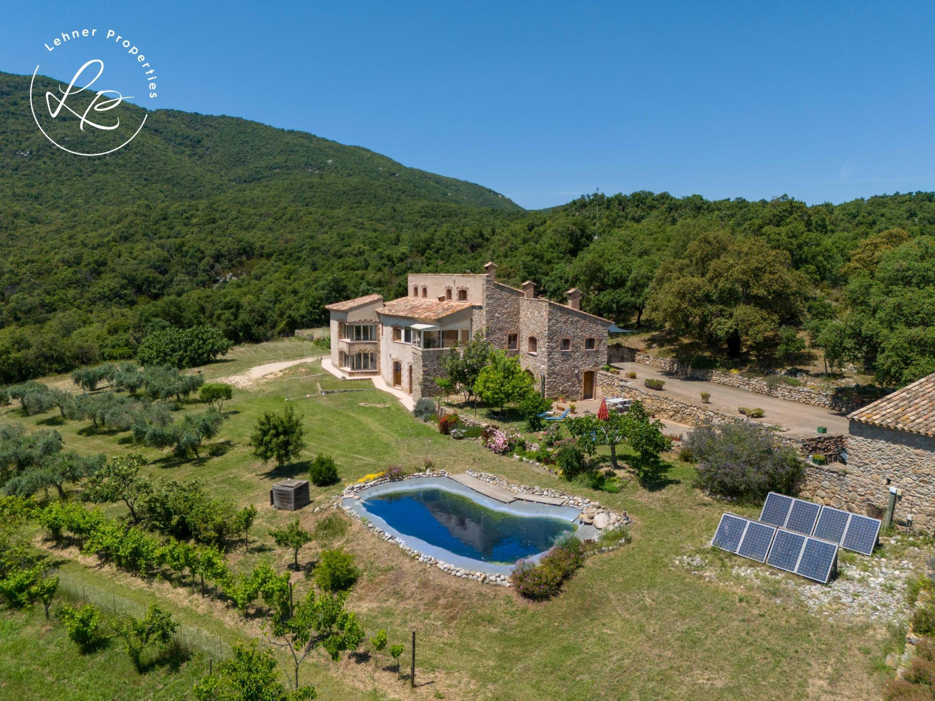 Espléndida Masia en venta en La Jonquera
