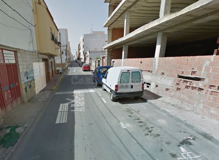 Solar a la venta en Garrucha con 179 m2.