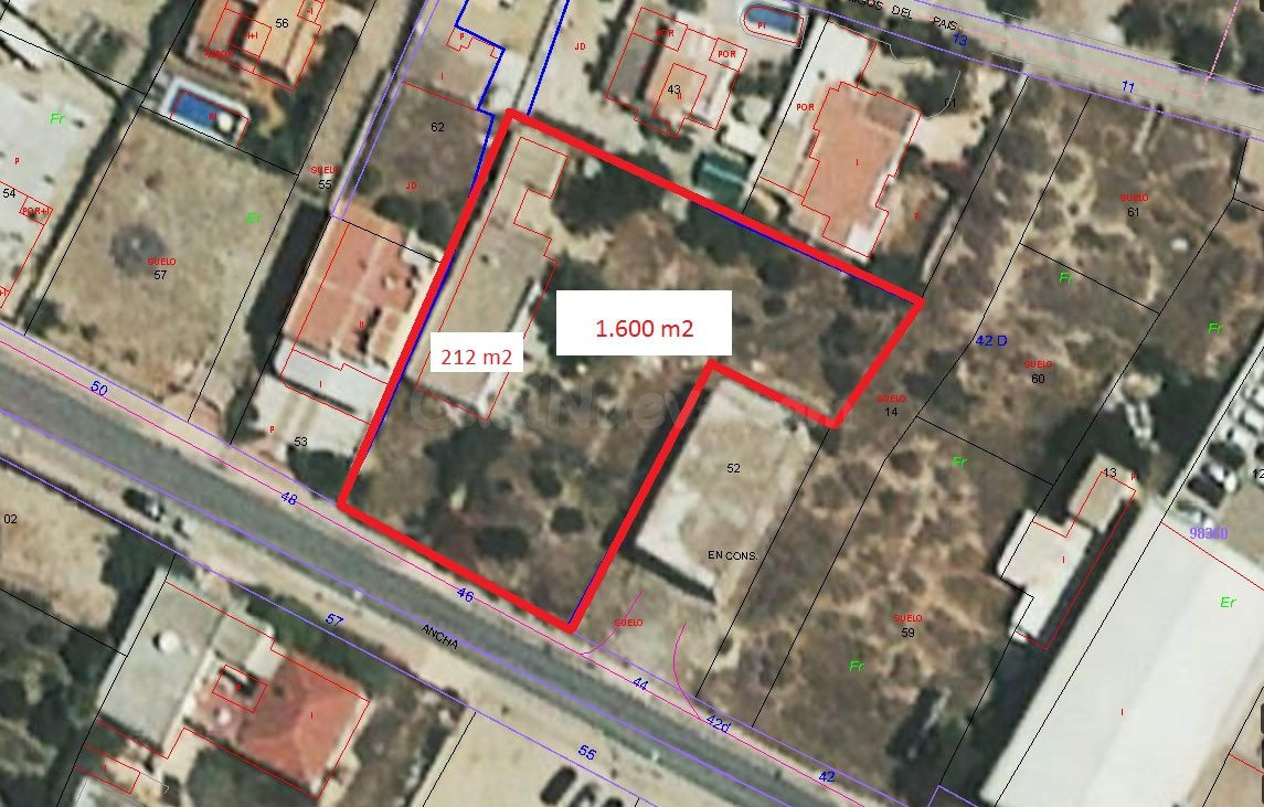 Suelo urbano con cortijo en Vera — una joya en el Levante Almeriense