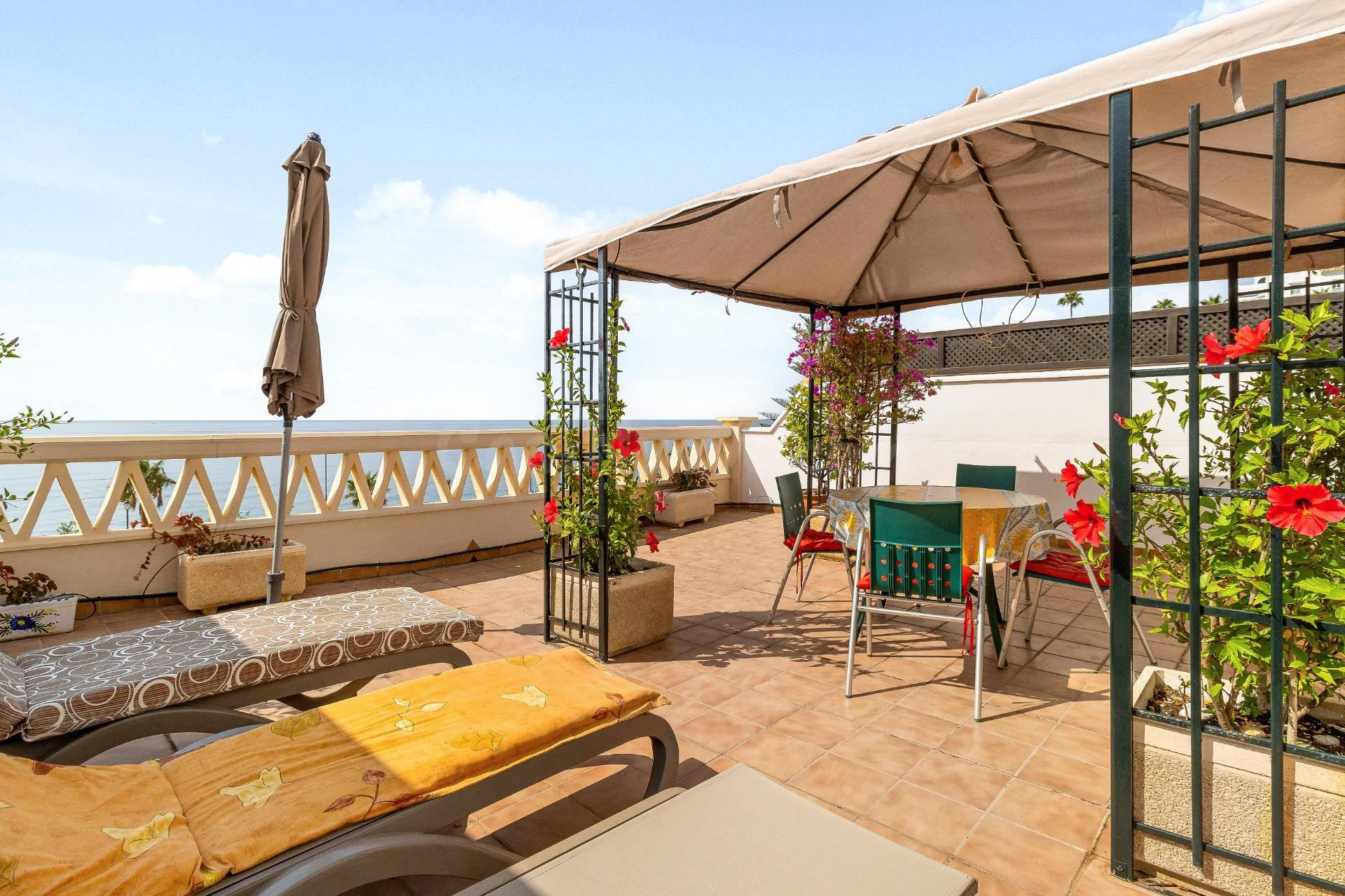 Excepcional casa adosada en primera línea de playa!