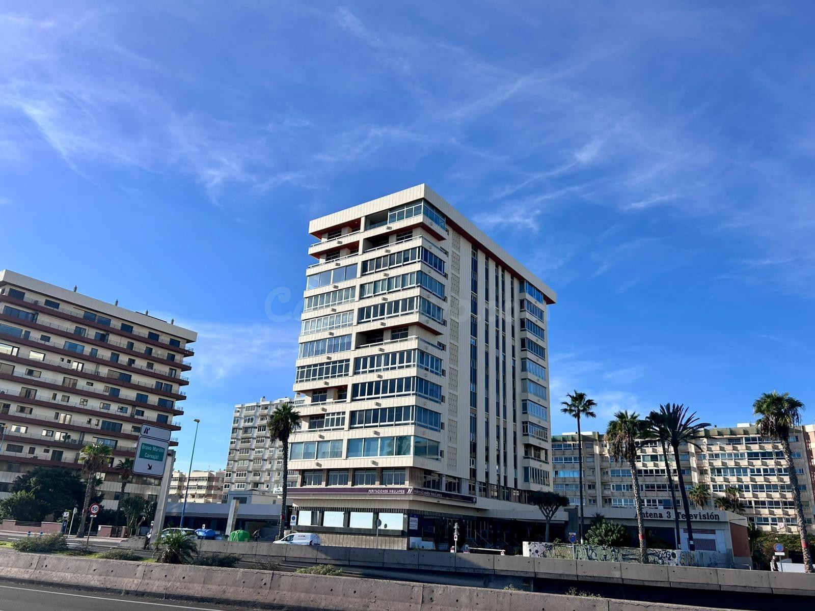 Ático con terraza en la Avenida Marítima. - foto 5
