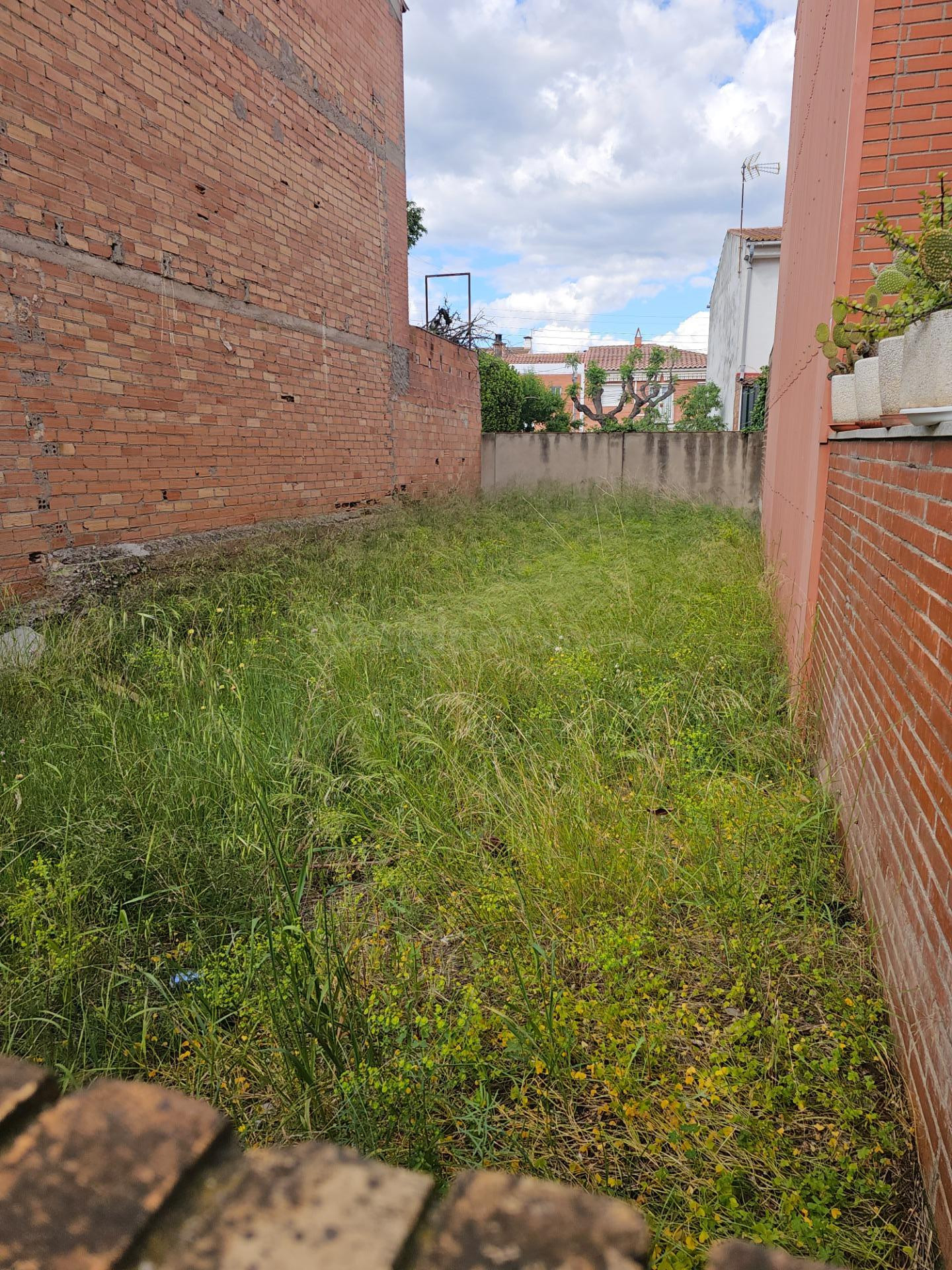 TERRENO A LA VENTA EN LA PLANA