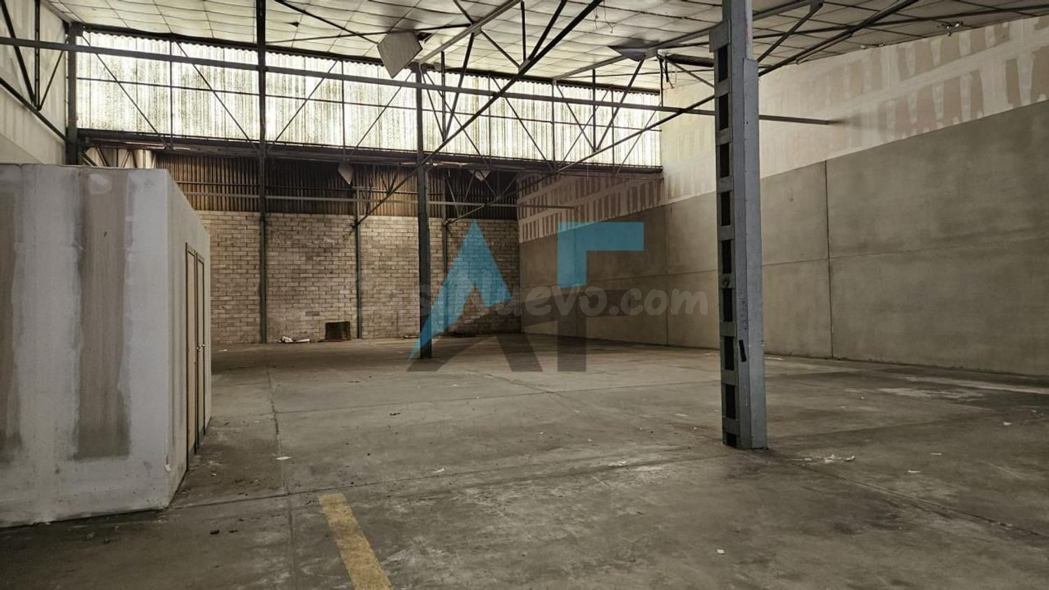 Alquiler de Almacén - a 5 Km´s del Centro de la Ciudad, Polígono del Veintiuno - foto 3