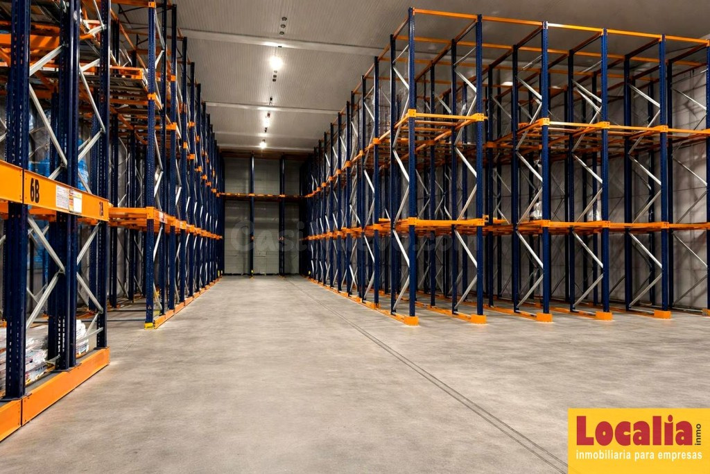 Nave Industrial Logística en Venta, Santander - foto 5