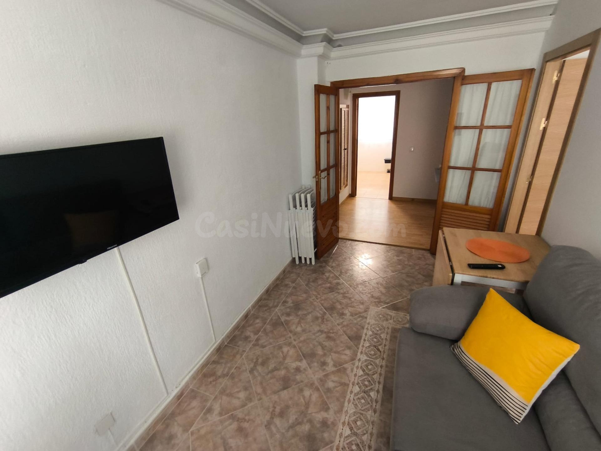 Piso en alquiler para estudiantes en Huelva capital - foto 2