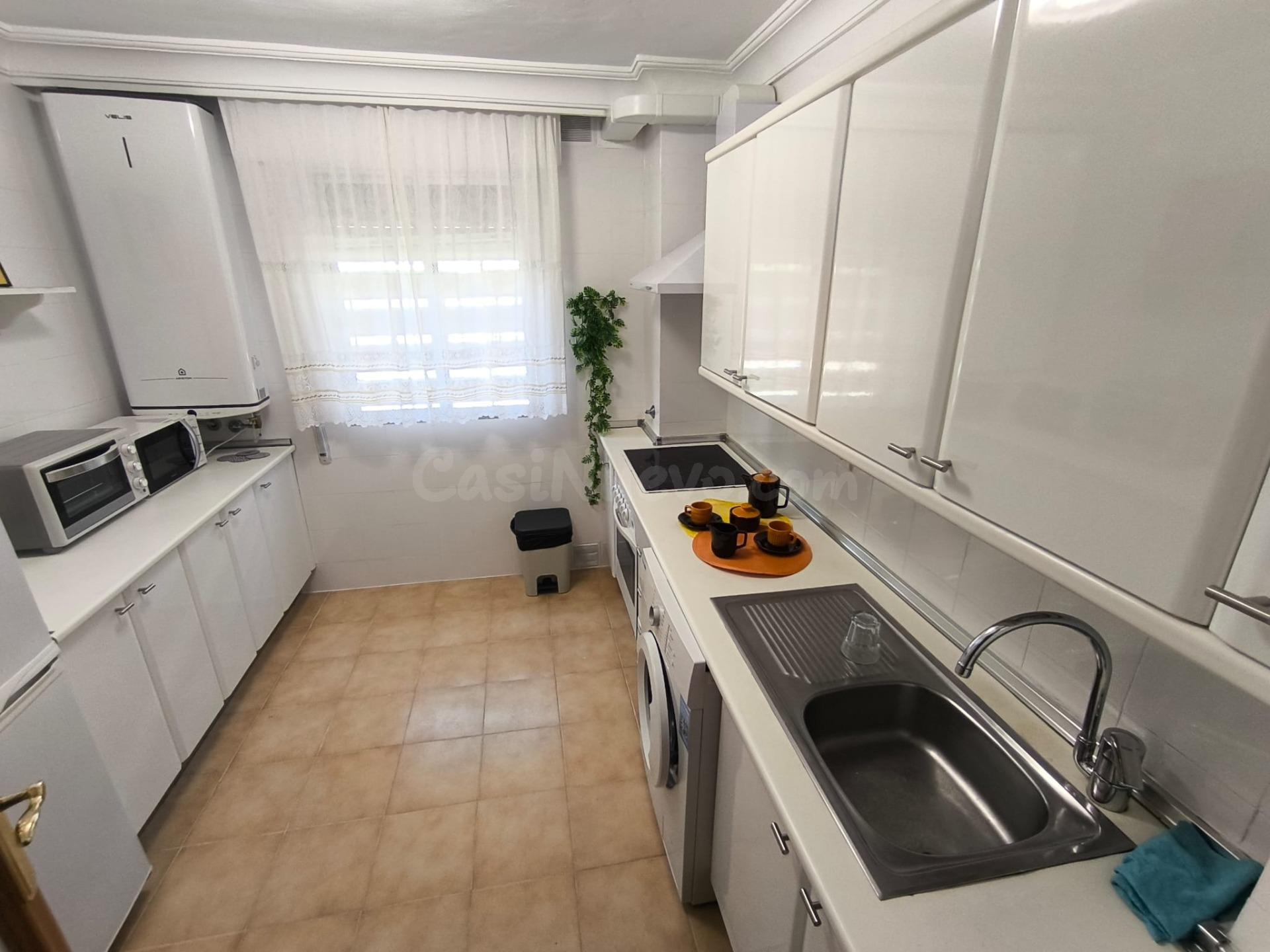 Piso en alquiler para estudiantes en Huelva capital - foto 3