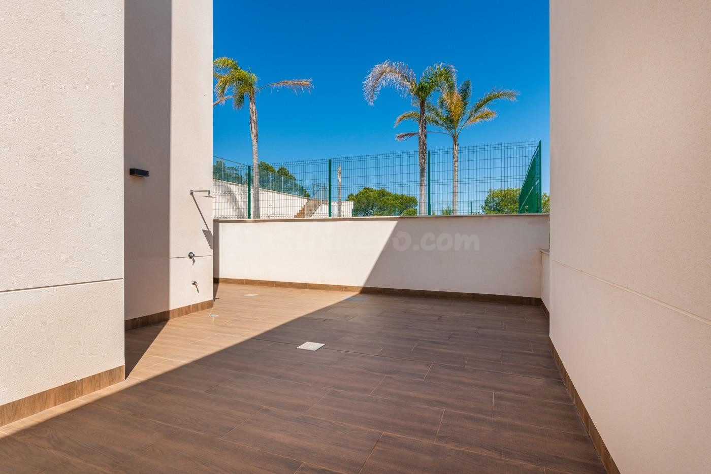 AMPLIO BUNGALOW CON PISCINA PRIVADA - foto 5