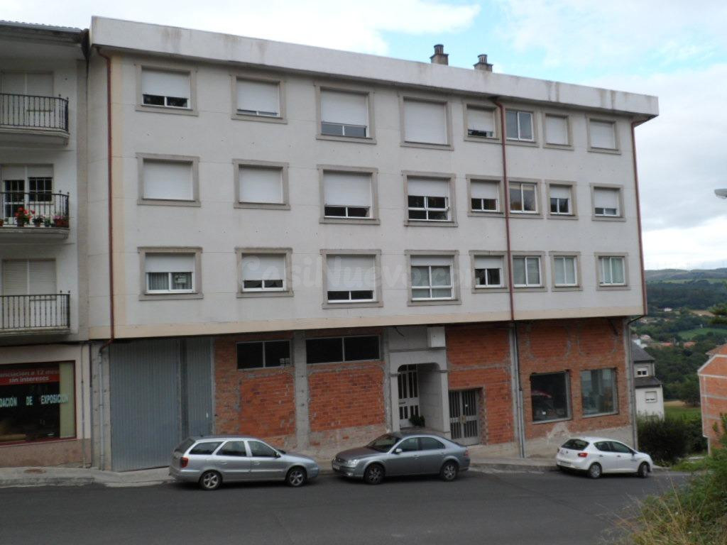 LOCAL EN VILA DE CRUCES