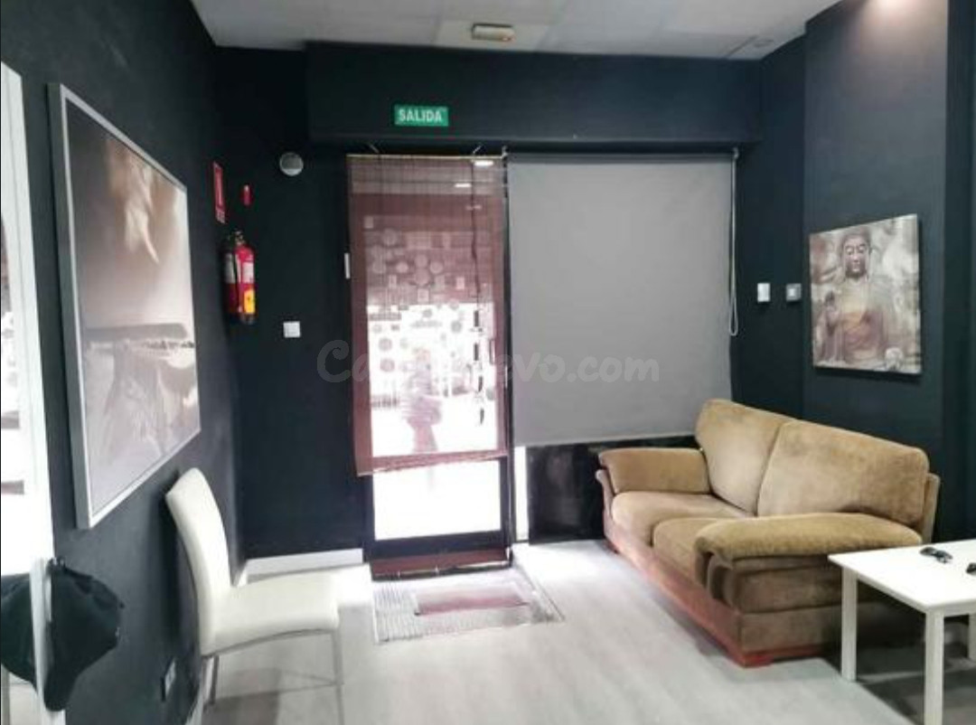 venta de dos locales juntos zona huelin - foto 5