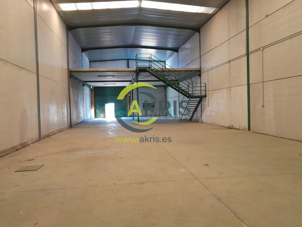 ALQUILER NAVE INDUSTRIAL P.I. ANTONIO DEL RINCON