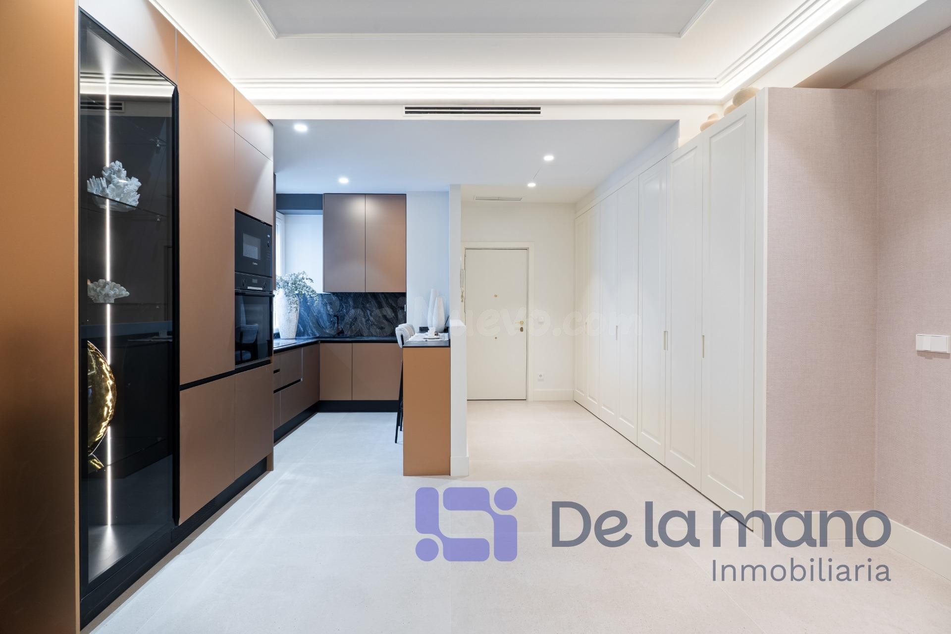 ESPECTACULAR VIVIENDA A ESTRENAR EN LA ZONA MÁS DISTINGUIDA  - foto 2