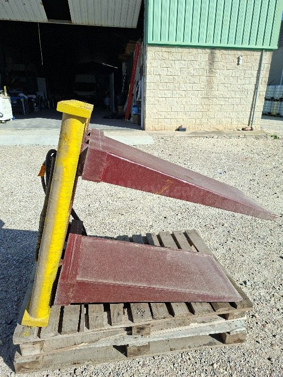 Pinza hidráulica para tractor
