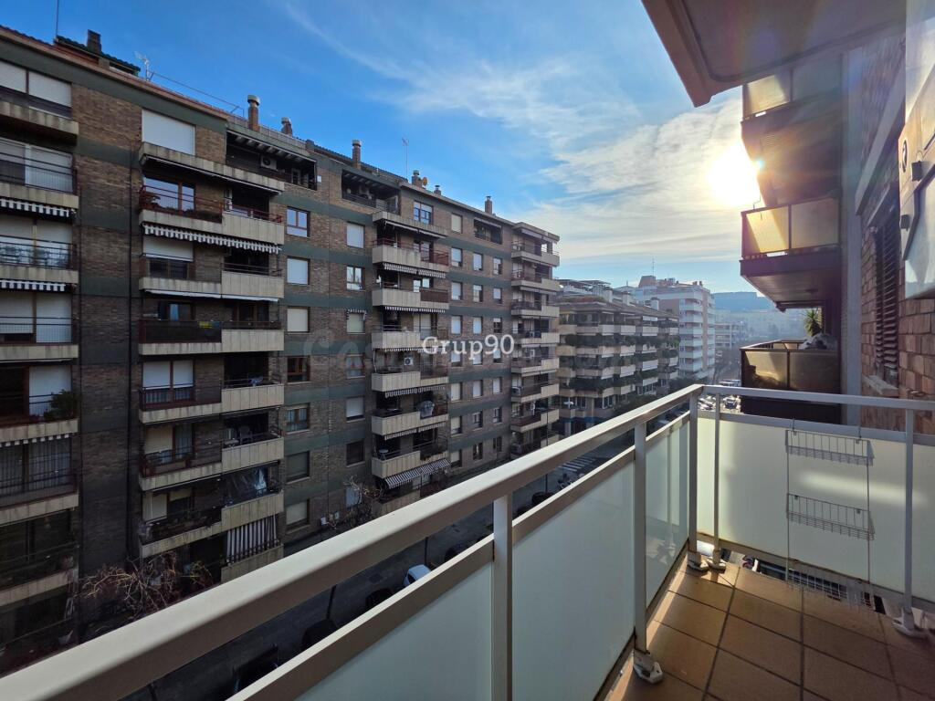 ✨ Luminoso piso esquinero exterior con 2 balcones y excelent