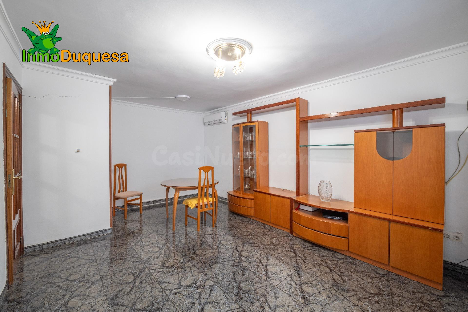 Casa adosada en esquina - ATARFE