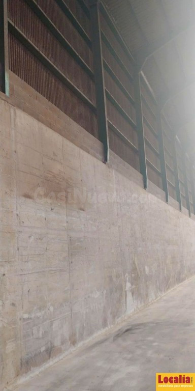 2000 metros de nave en Polígono de Parayas - foto 3