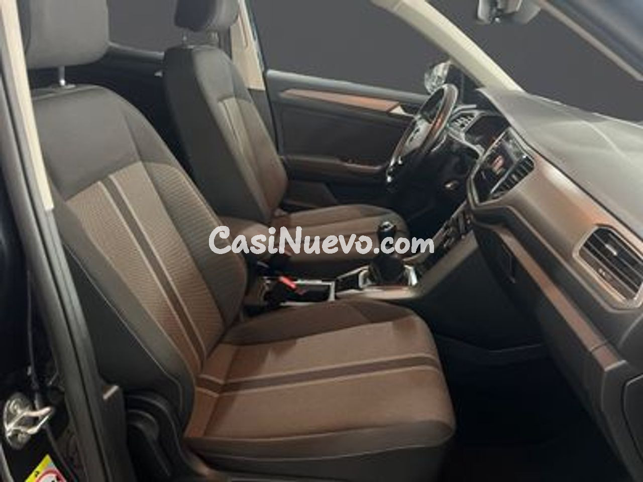 Volkswagen T-Roc Advance R-Line 1.0 TSI 81kW (110CV) - foto 8