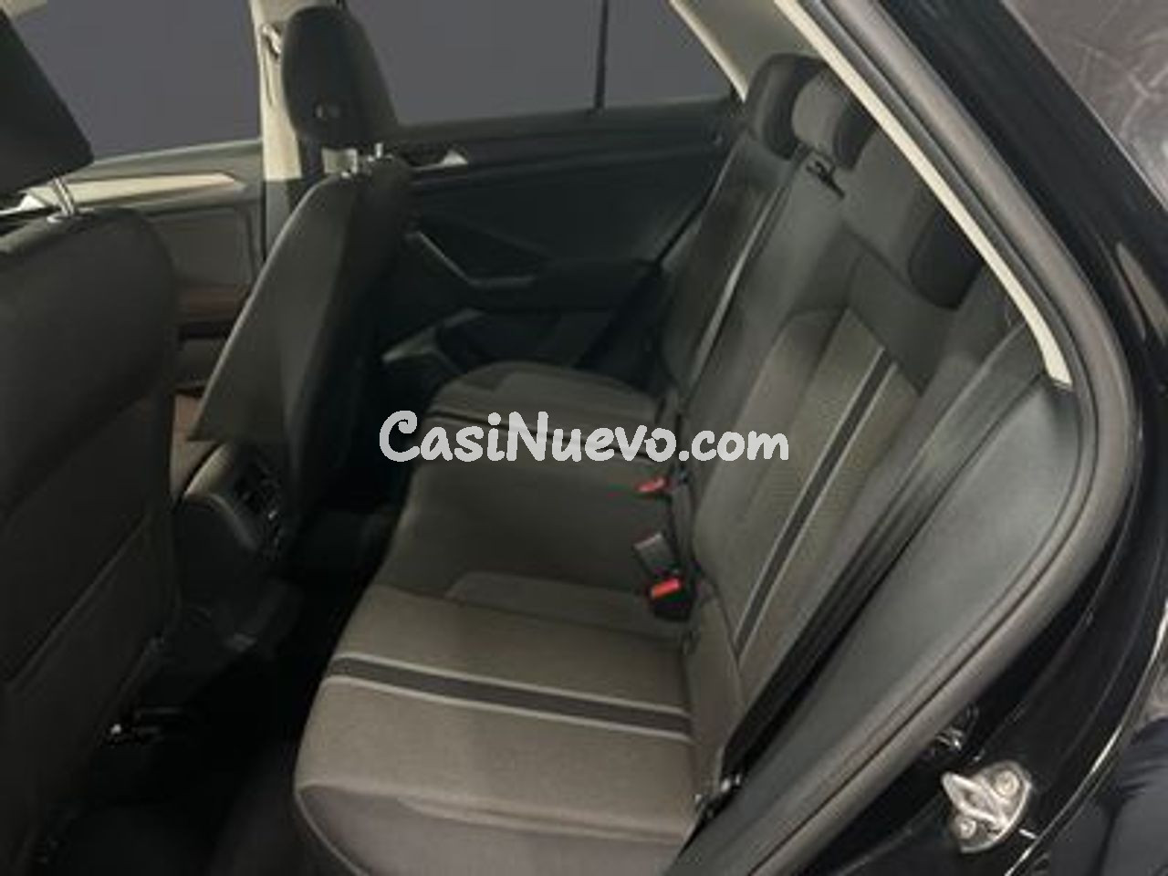 Volkswagen T-Roc Advance R-Line 1.0 TSI 81kW (110CV) - foto 9