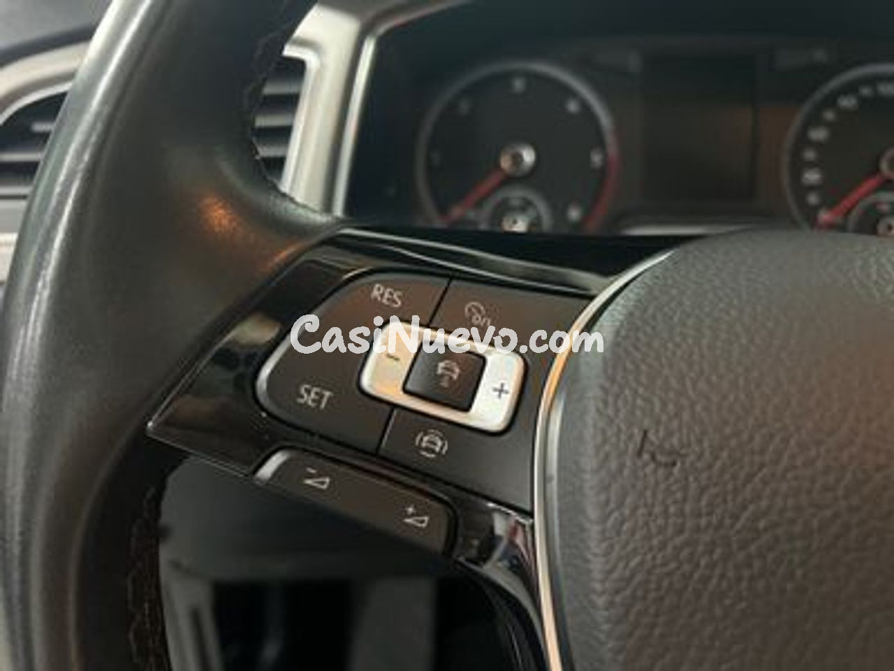 Volkswagen T-Roc Advance R-Line 1.0 TSI 81kW (110CV) - foto 11