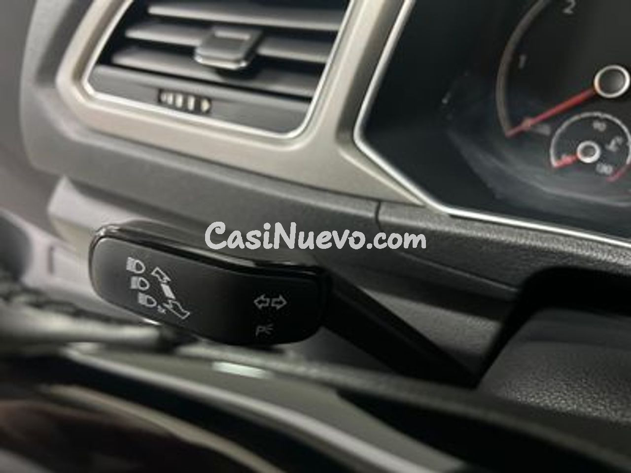 Volkswagen T-Roc Advance R-Line 1.0 TSI 81kW (110CV) - foto 13