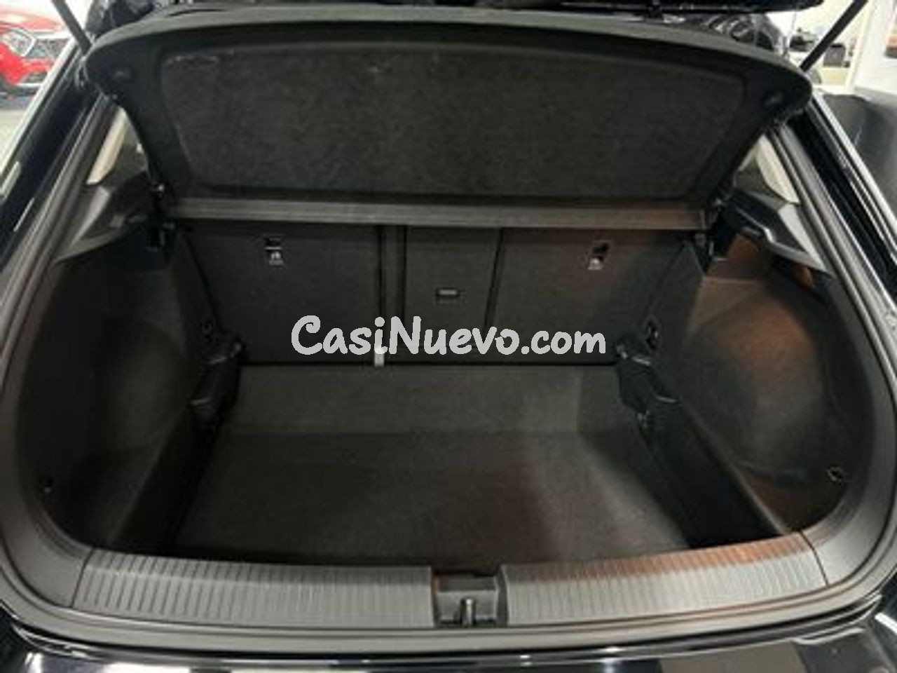 Volkswagen T-Roc Advance R-Line 1.0 TSI 81kW (110CV) - foto 29