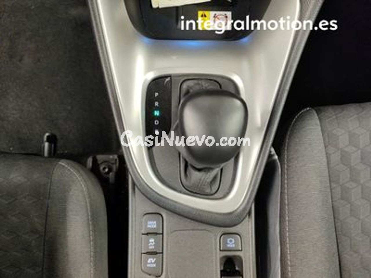 Toyota Yaris 1.5 120H Style - foto 13