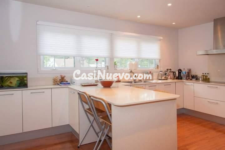 BONITA CASA A CUATRO VIENTOS CON JARDIN Y PISCINA - foto 9