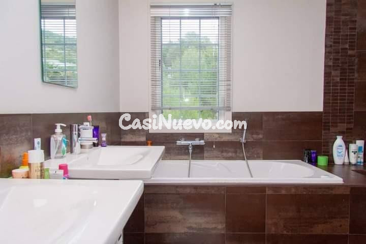 BONITA CASA A CUATRO VIENTOS CON JARDIN Y PISCINA - foto 11