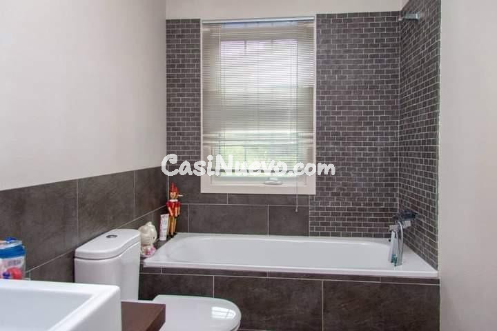 BONITA CASA A CUATRO VIENTOS CON JARDIN Y PISCINA - foto 14