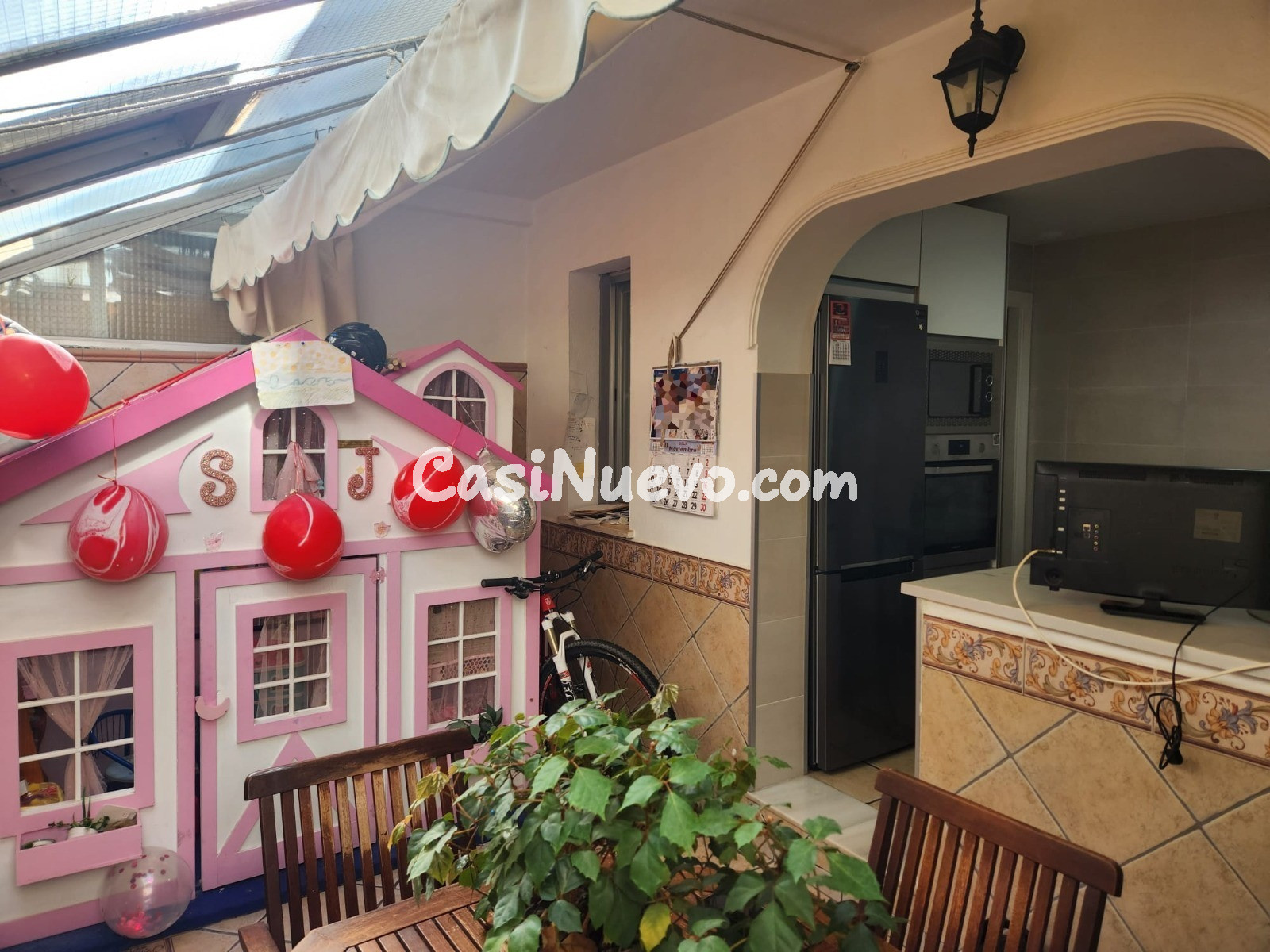 ADOSADO CON PATIO EXTERIOR Y 4 habitaciones - foto 8