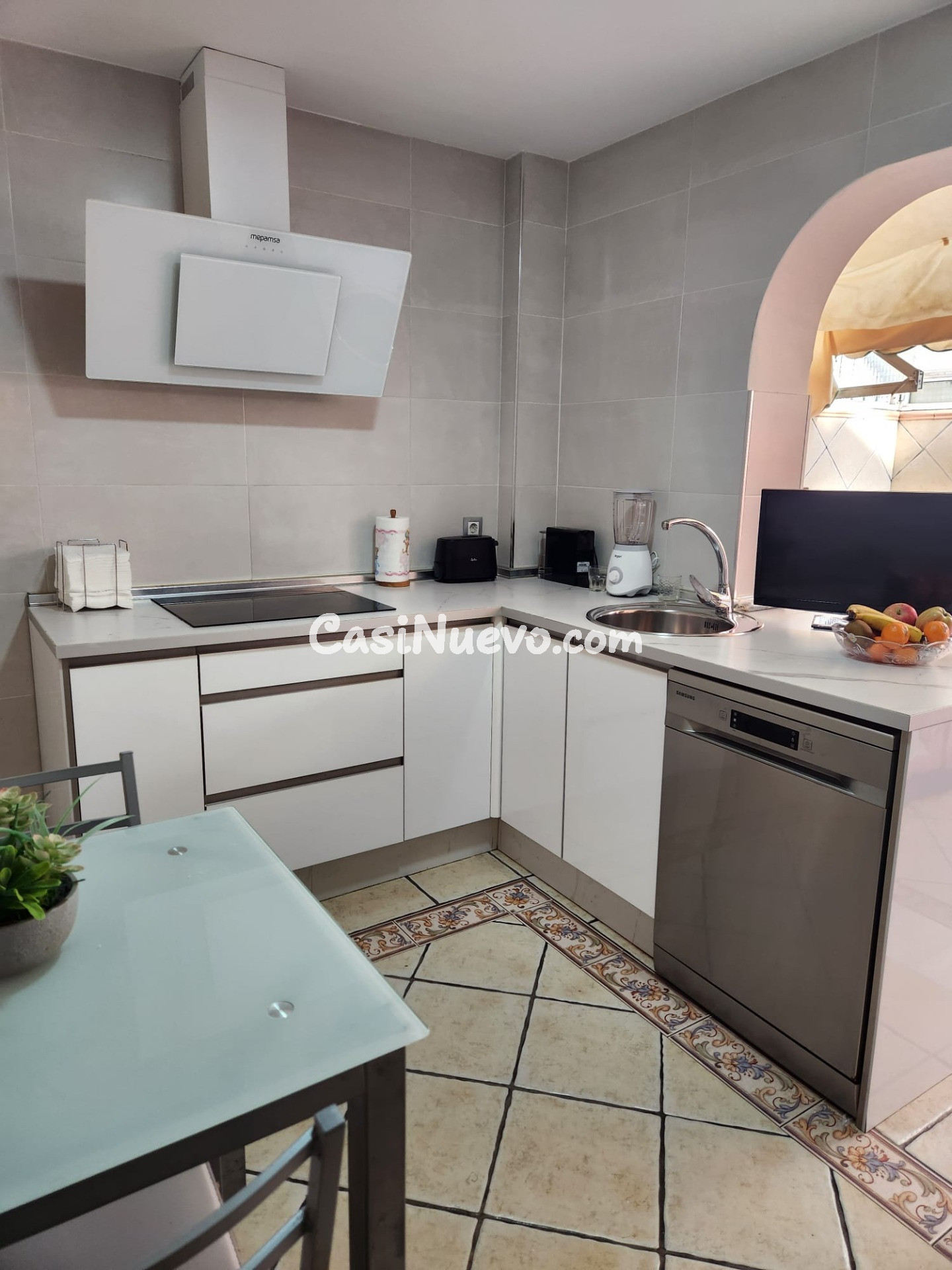 ADOSADO CON PATIO EXTERIOR Y 4 habitaciones - foto 10