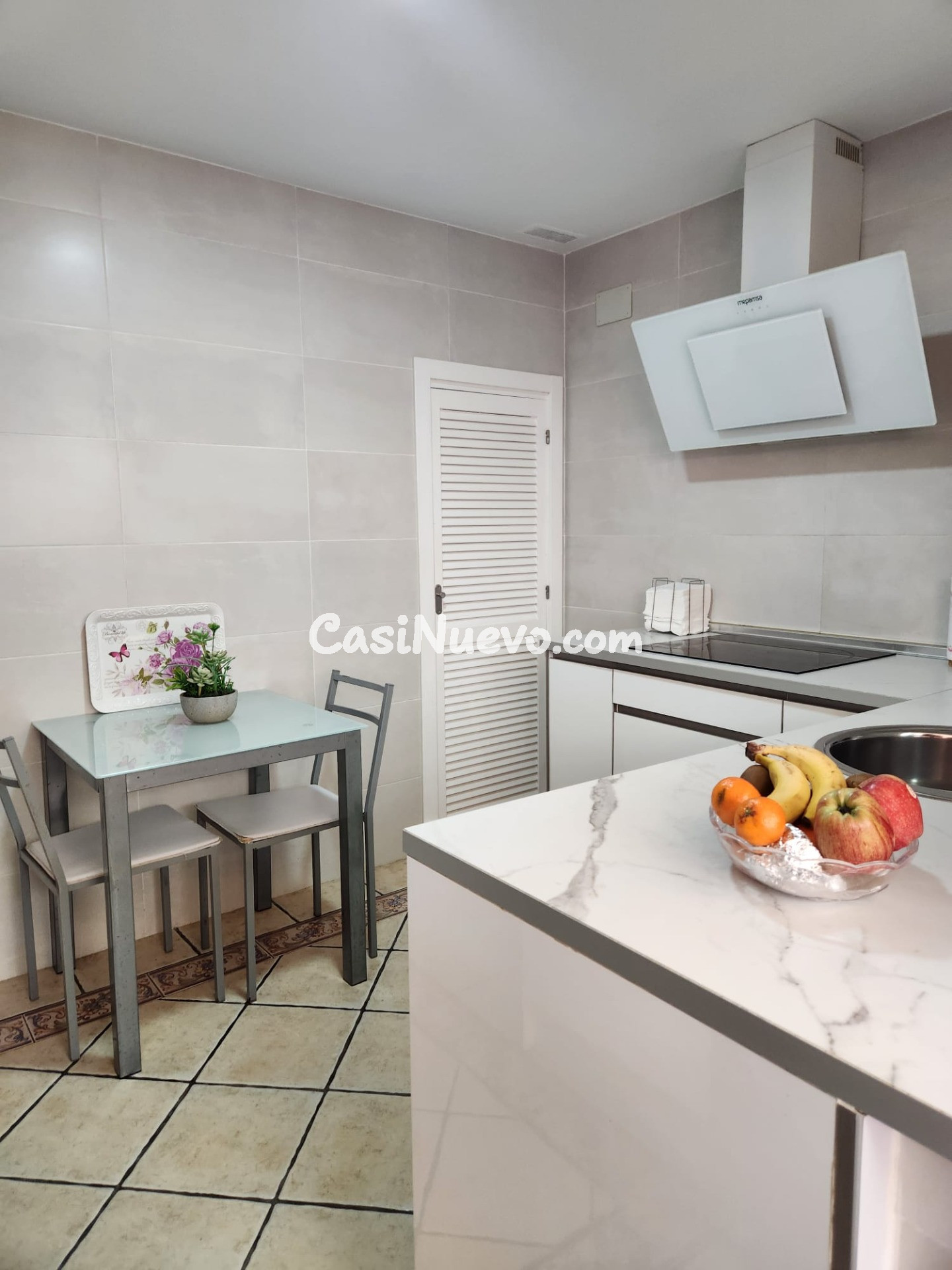 ADOSADO CON PATIO EXTERIOR Y 4 habitaciones - foto 11