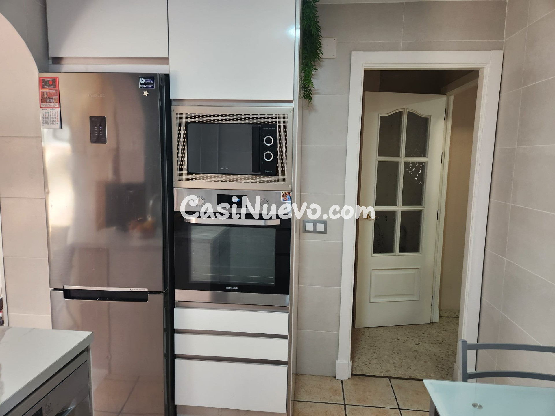 ADOSADO CON PATIO EXTERIOR Y 4 habitaciones - foto 16