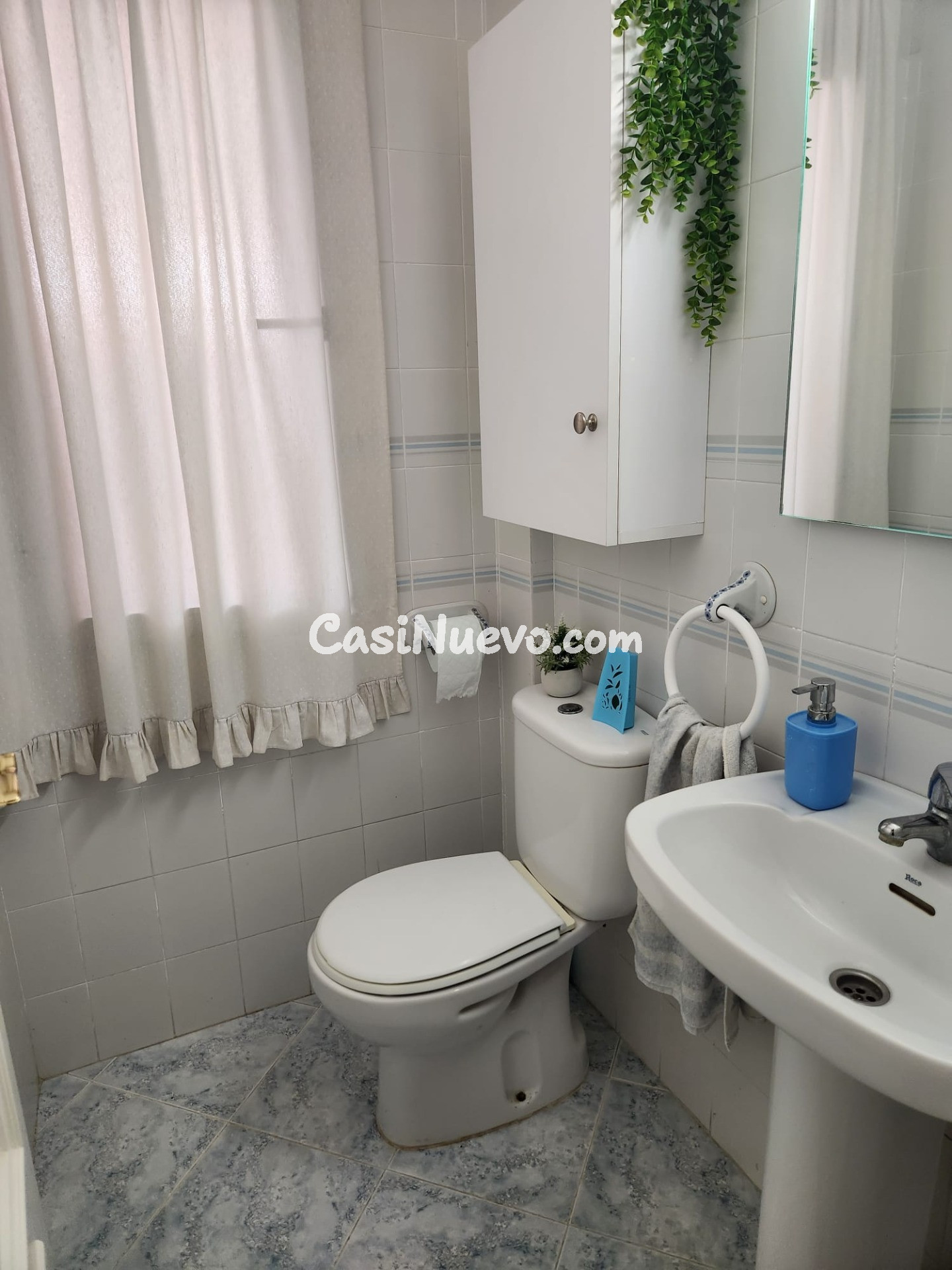 ADOSADO CON PATIO EXTERIOR Y 4 habitaciones - foto 17