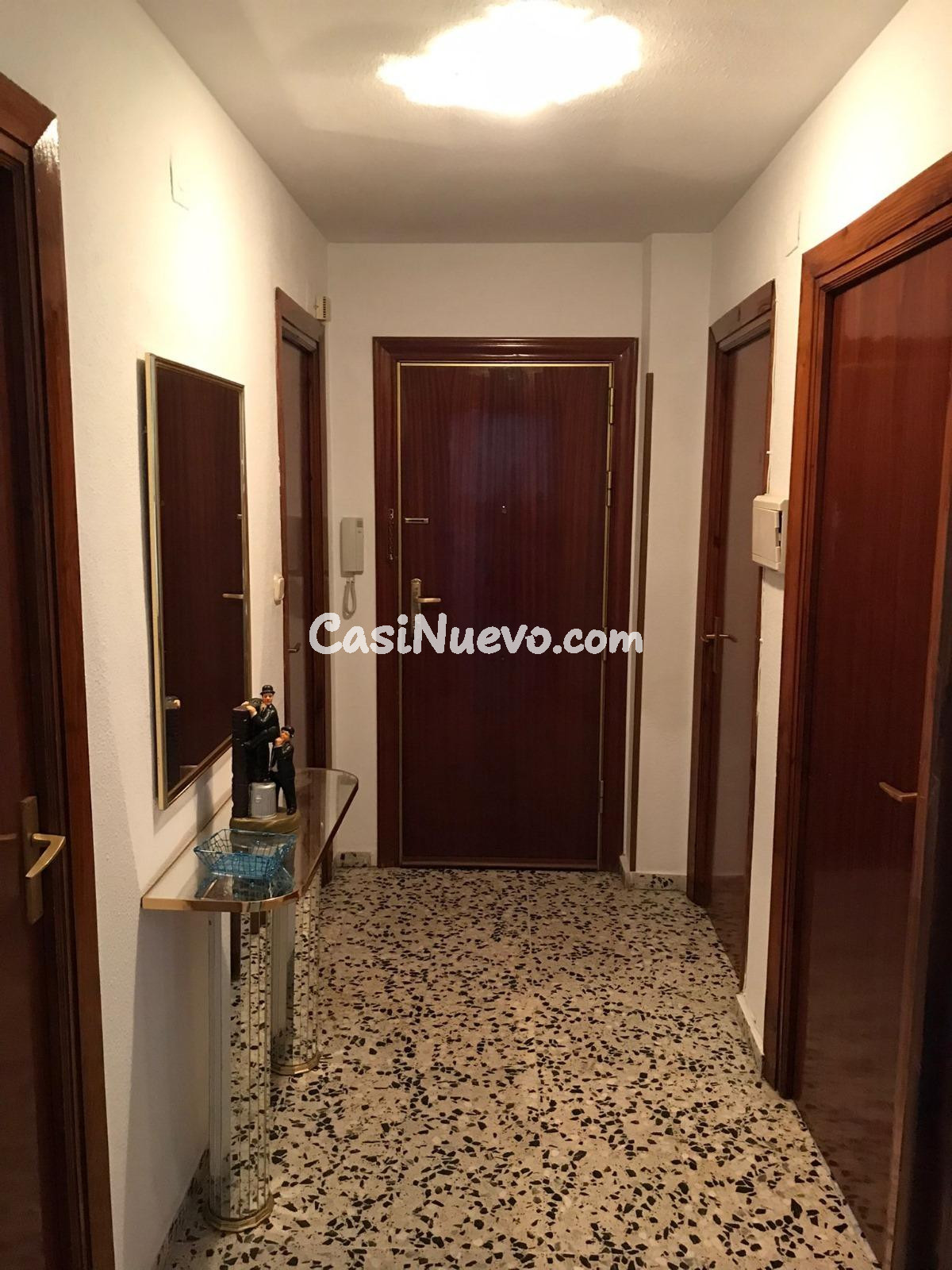 ALQUILER DE PISO DE 3 DORMITORIOS, 1 BAÑO, SALON, COCINA, LA - foto 11