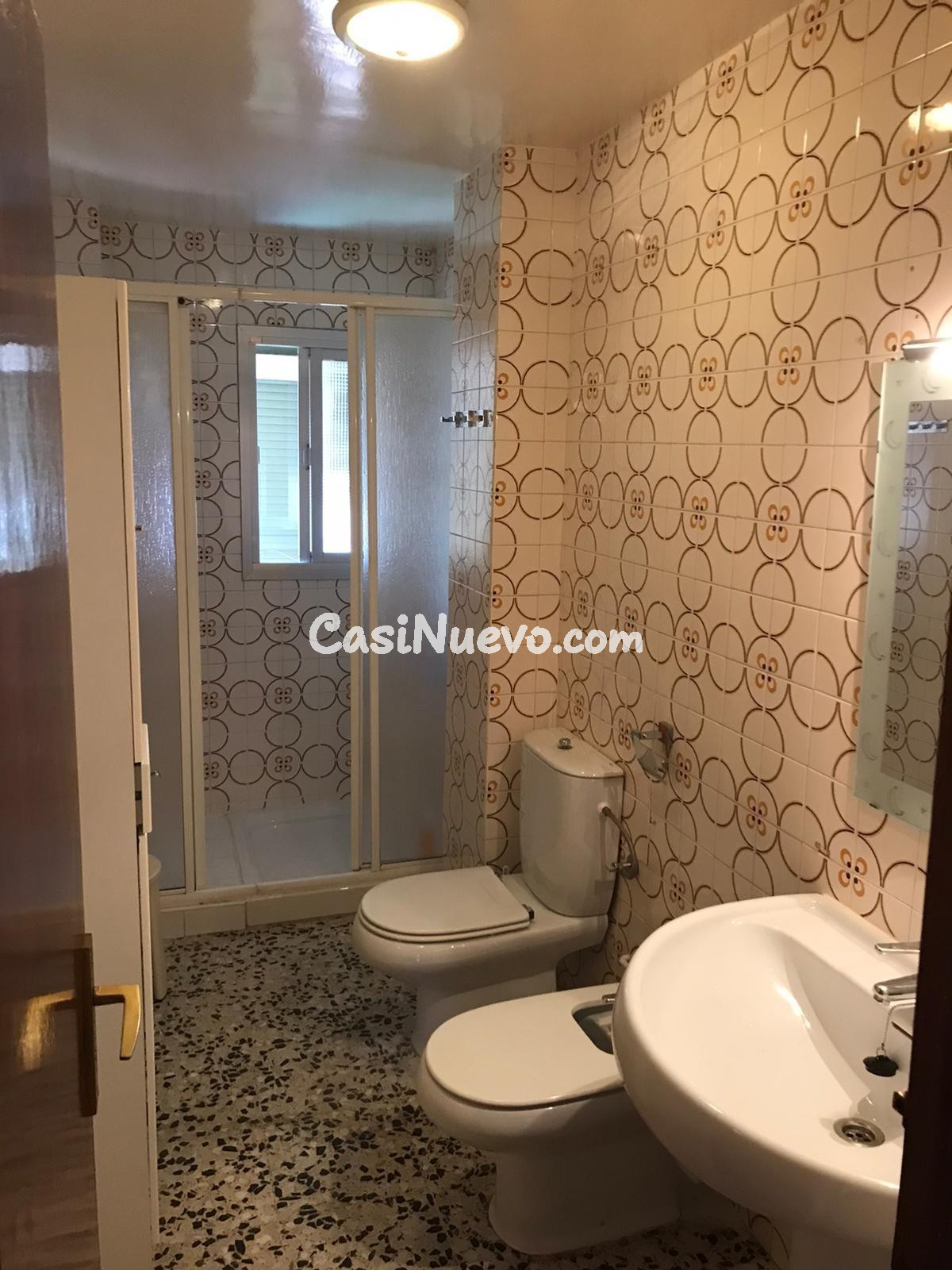 ALQUILER DE PISO DE 3 DORMITORIOS, 1 BAÑO, SALON, COCINA, LA - foto 10