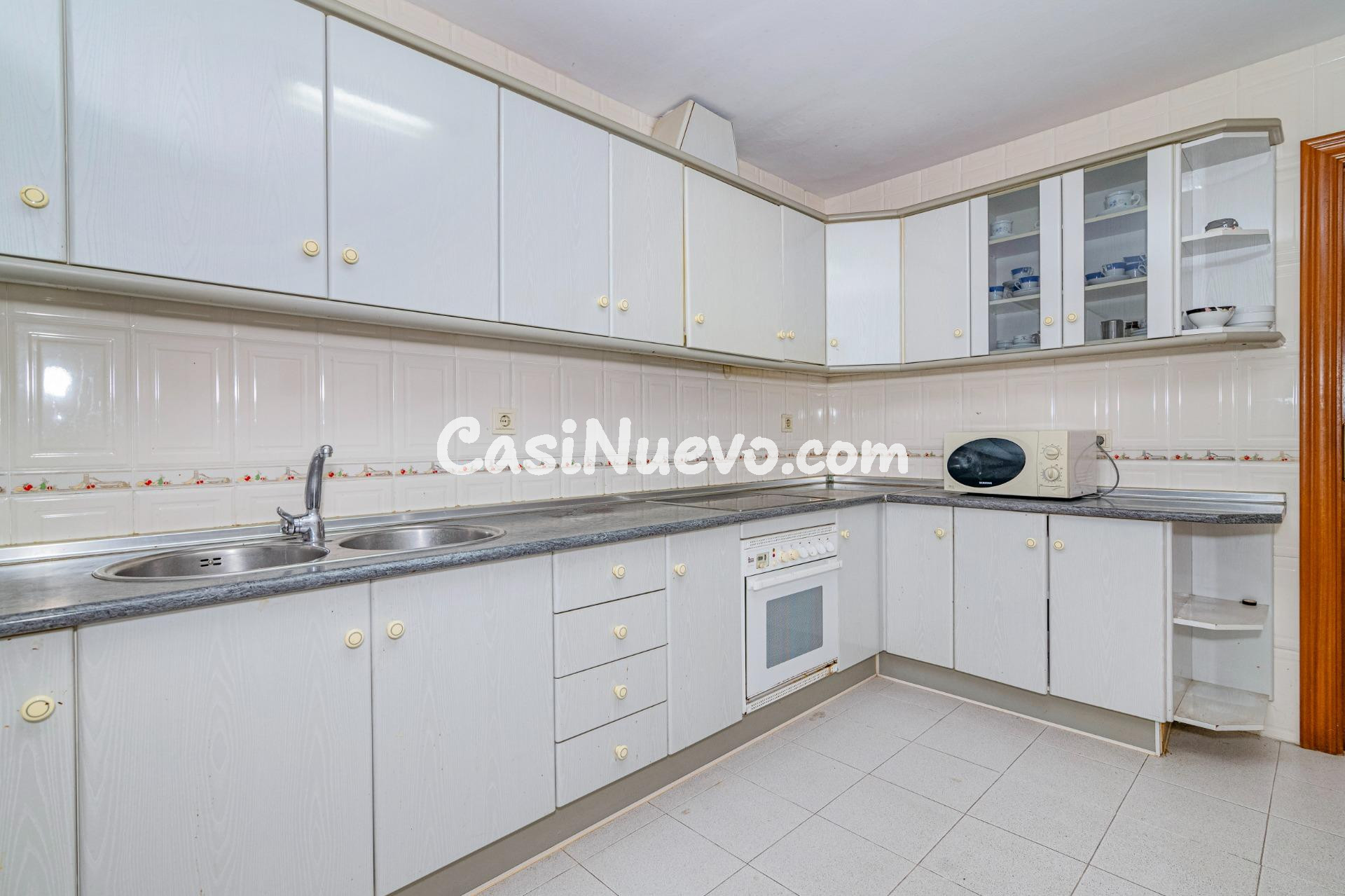 Amplia Casa en Santa Fe - Oportunidad Única - foto 6